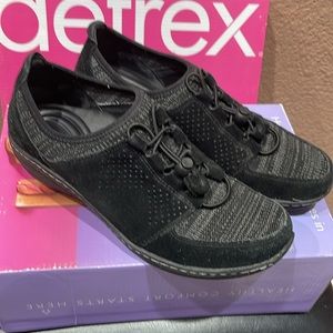 Women’s Slip On Stretchy Knit Insole Arch Support, Cushion Black Sneakers Size 8